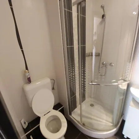 Apartment Place *