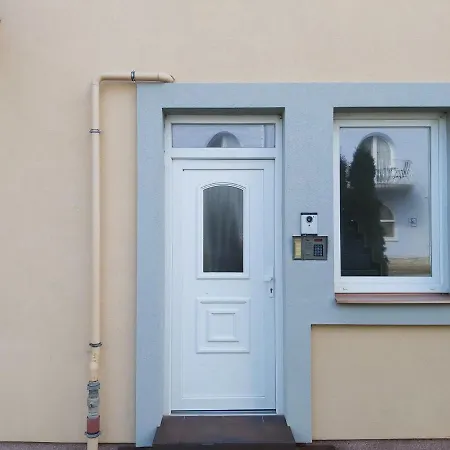 Place Apartment *